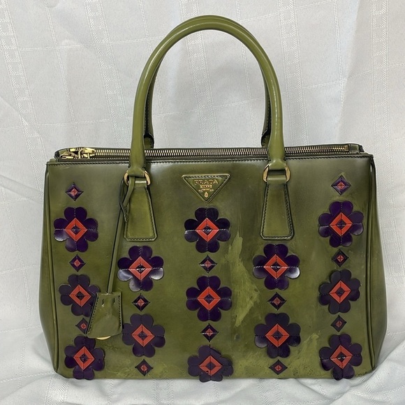 Prada Spazzolato Floral Applique Galleria Tote Bag Green Patent - Picture 1 of 17